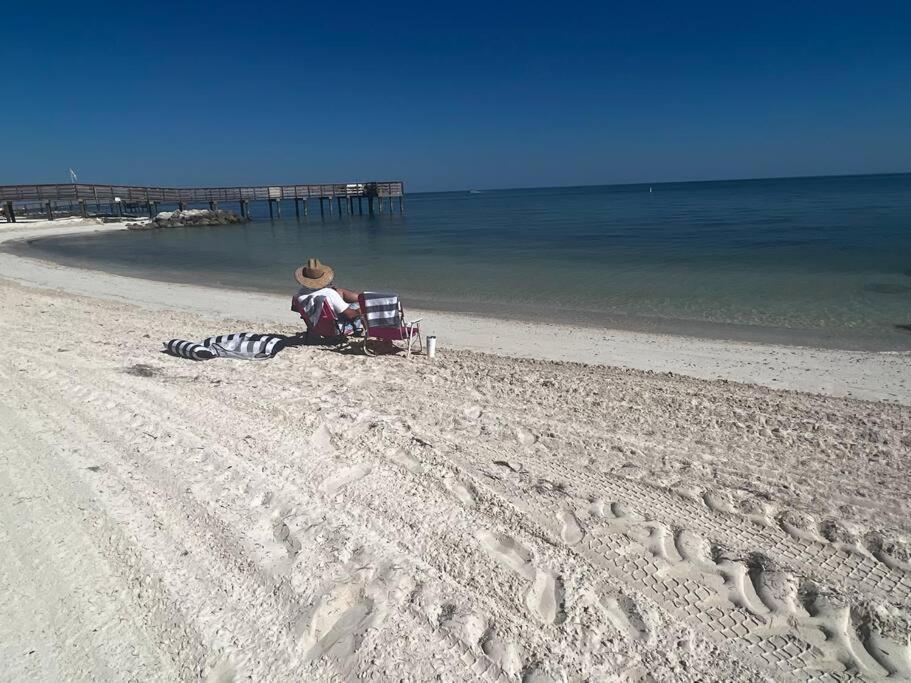 Your Happy Place On The Beach! Apartment Key Colony Beach Exterior photo